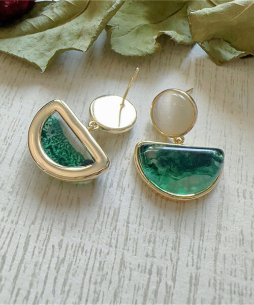 Retro Ink Painting Mosquito Coil Ear Clip for Non-Pierced Ears