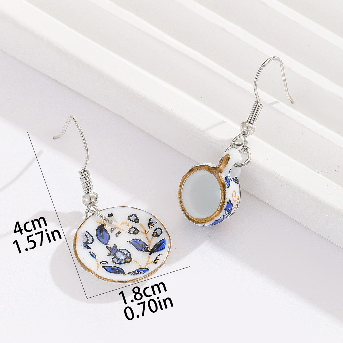 Blue and White Ceramic Chinese Tea Cup with Ear Hook