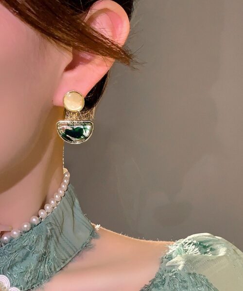 Retro Ink Painting Mosquito Coil Ear Clip for Non-Pierced Ears