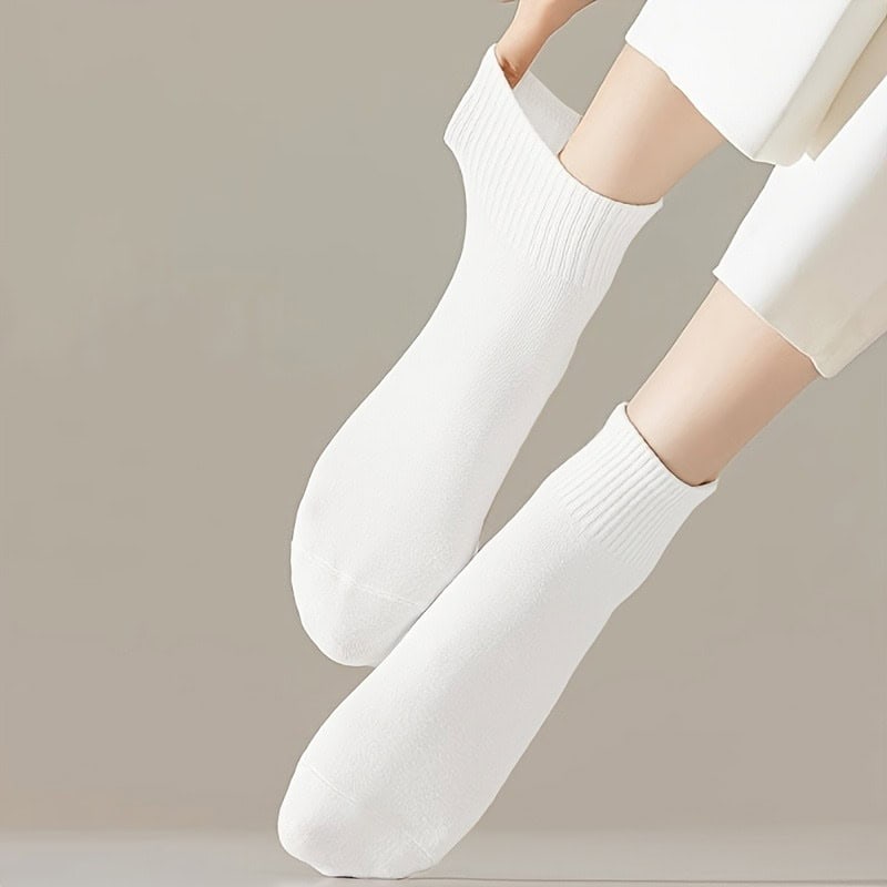 5 Pairs Of Women's Cotton Socks Soft