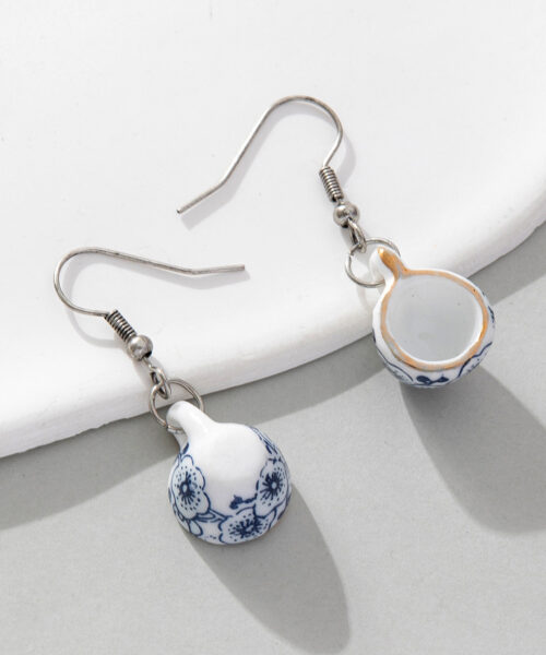 Blue and White Ceramic Chinese Tea Cup with Ear Hook